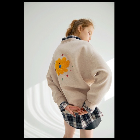 NWT-OUI MAIS NON Little Lion Sweatshirt - Picture 10 of 16